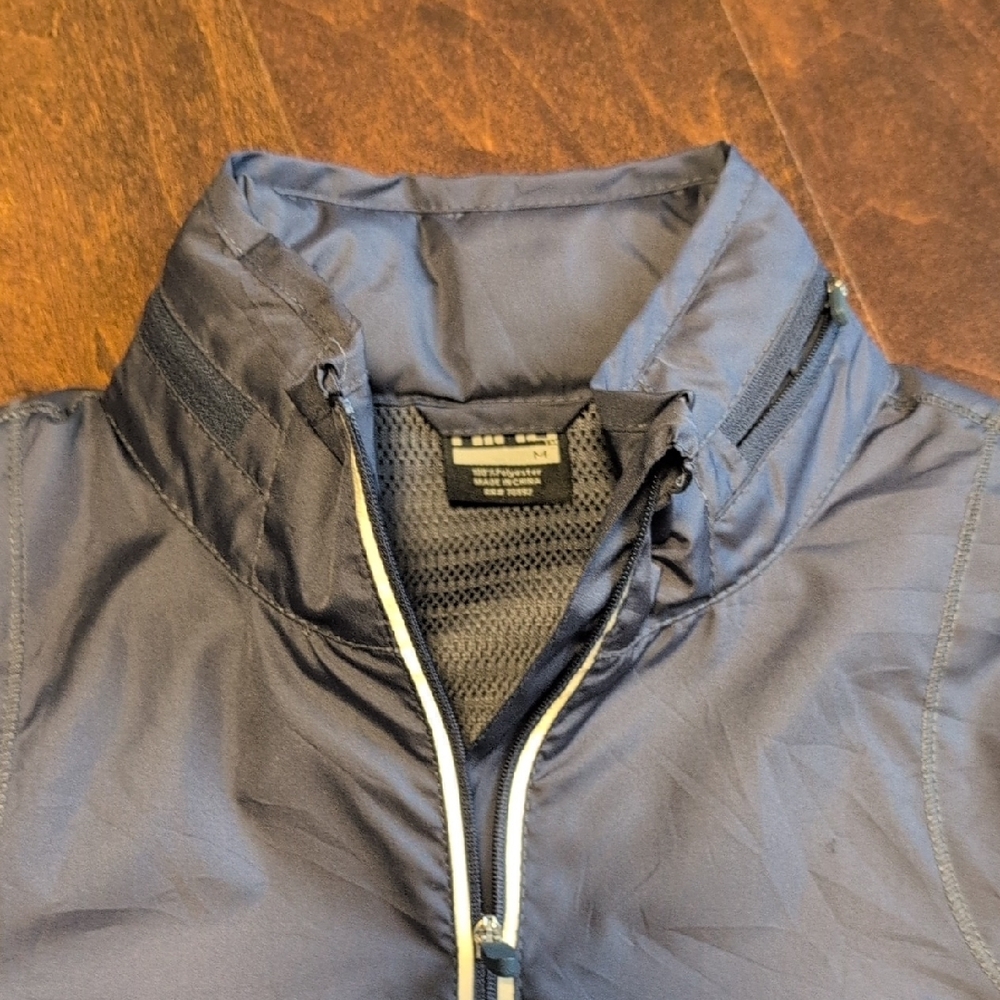 Navy Blue Windbreaker Jacket Size M - Picture 3 of 3